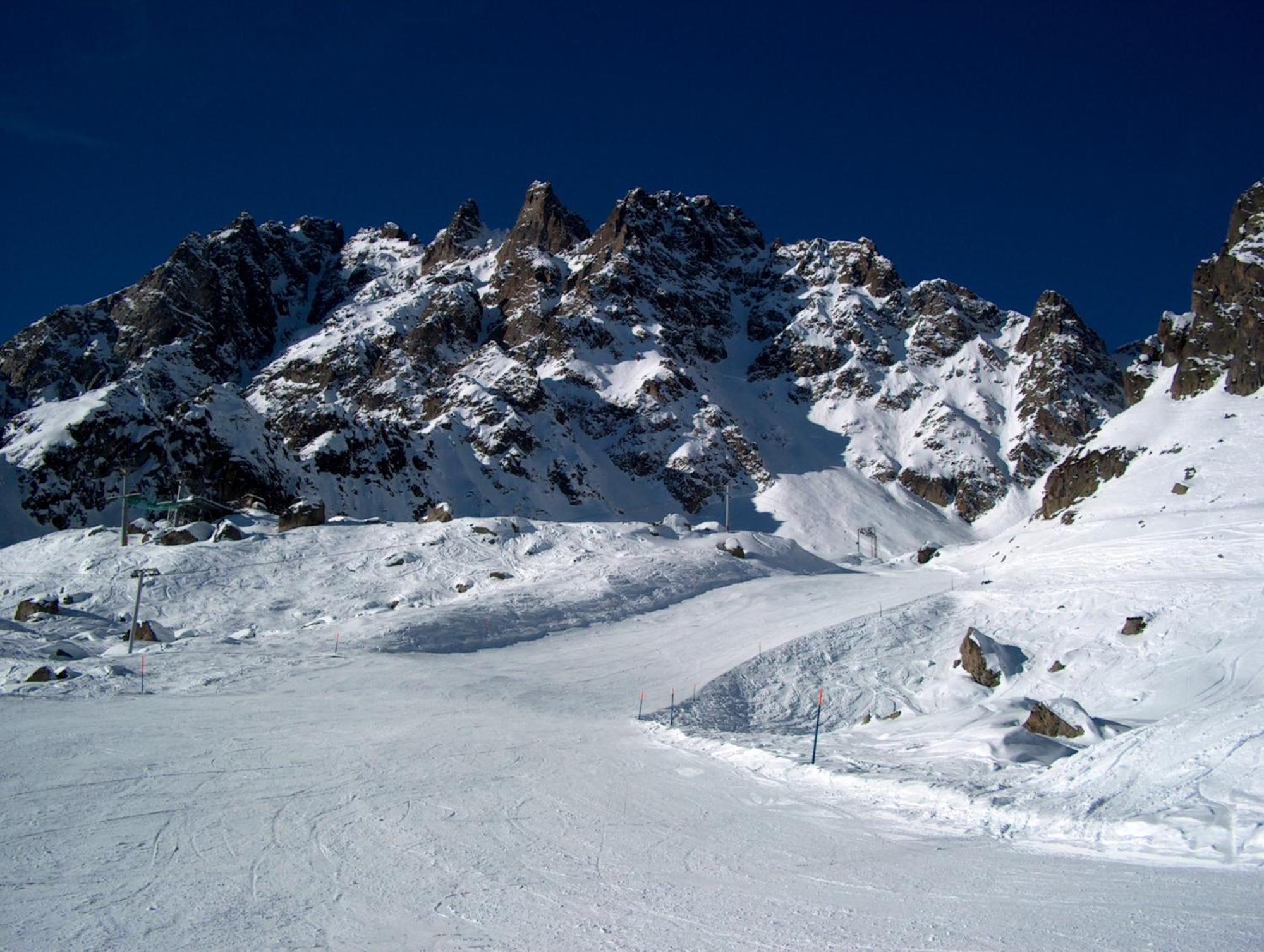B&B Les Rochers 42 Lits Les Marécottes Dış mekan fotoğraf